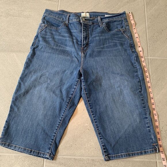 Levi’s 512 Perfectly Slimming Size 16 Blue Denim Bermuda Shorts - Picture 5 of 9